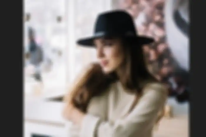 Ilustrasi tampil pakai topi fedora