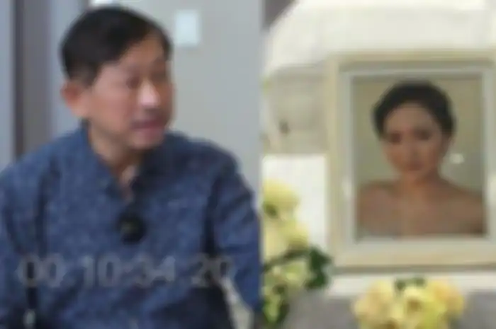 Dr Djaja Surya Atmadja, dokter ahli patologi forensik sekaligus dosen senior di UI. Ia juga merupakan dokter forensik DNA pertama di Indonesia. 