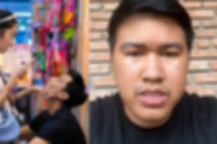 Valdi Ghifari menyampaikan permintaan maafnya kepada suami Azizah Salsha melalui video yang diunggah ke media sosial