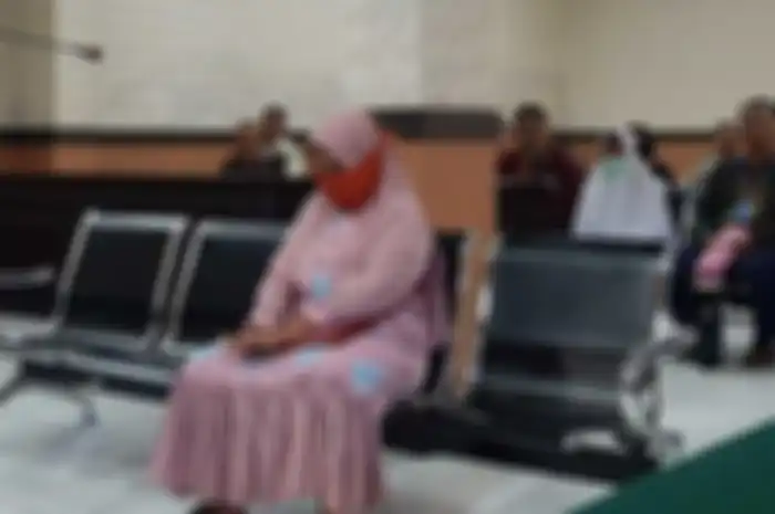 Masriah saat menjalani sidang di Pengadilan Negeri Sidoarjo, Rabu (31/5/2023). 