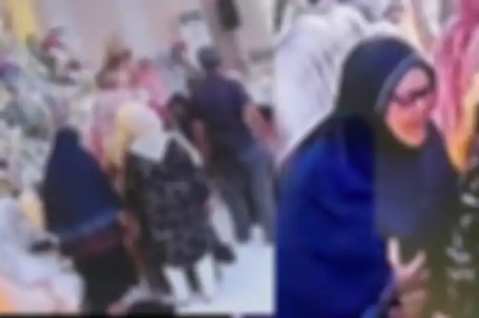 Emak-emak nyamar jadi tamu, nekat curi amplop uang di pelaminan.