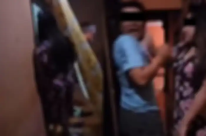 Viral pria dihujani tamparan oleh istri usai ketahuan selingkuh di lokalisasi