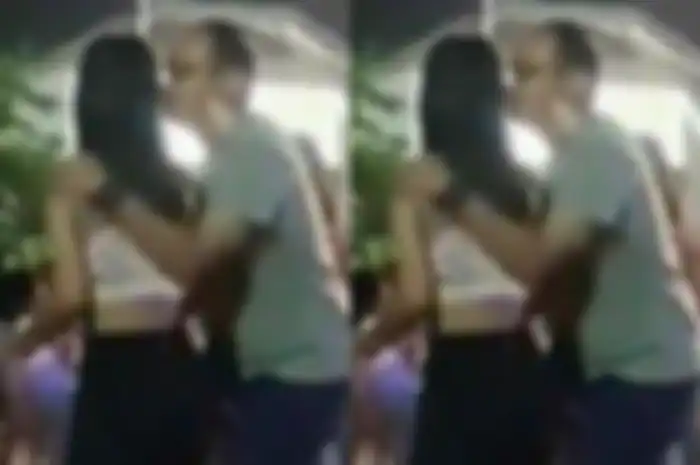 Lurah di Padang joget bareng biduan