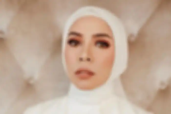 Melly Goeslaw 