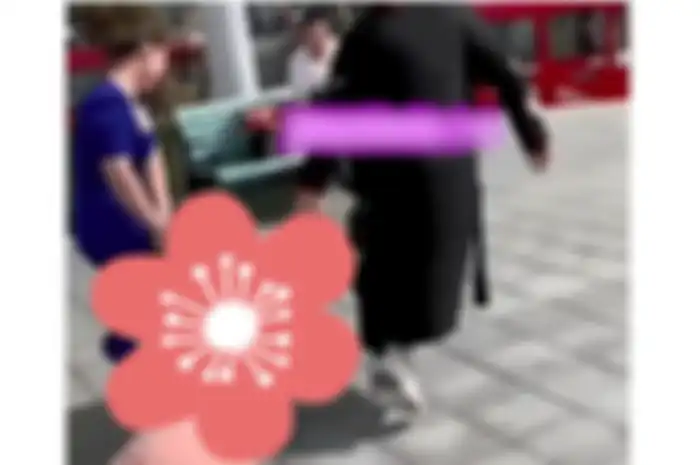 Istri sah seret pelakor yang dicepuin sama suaminya sendiri