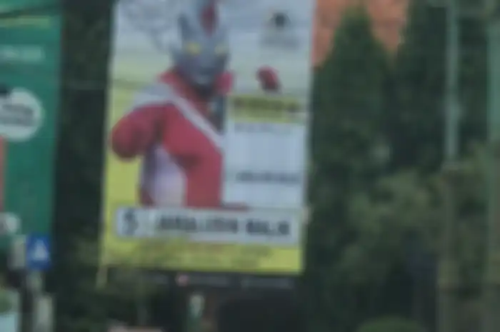 Viral di TikTok baliho caleg dari partai Golkar pakai foto ultramen