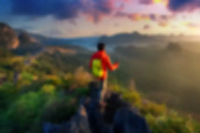 Inspiradi hadiah yang bisa diberikan kepada pasangan jika doi hobi naik gunung.