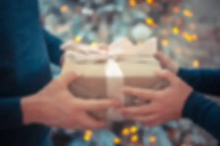 Tak ada salahnya memberikan ucapan hingga hadiah spesial Natal untuk teman Kristiani sebagai bentuk syukur dan toleransi.