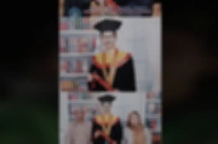 Pemuda kerja ojol akhirnya wisuda