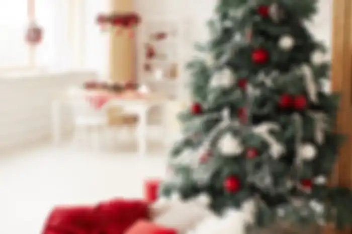 Inspirasi hadiah penuh makna untu dekorasi pohon Natal