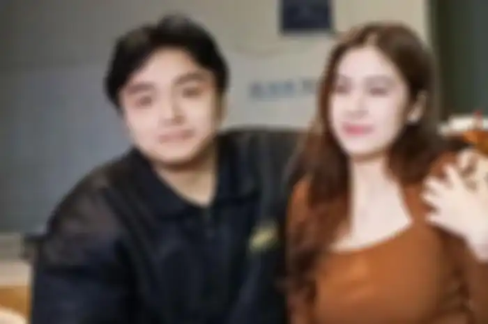 Leon Dozan dan Rinoa Aurora. 