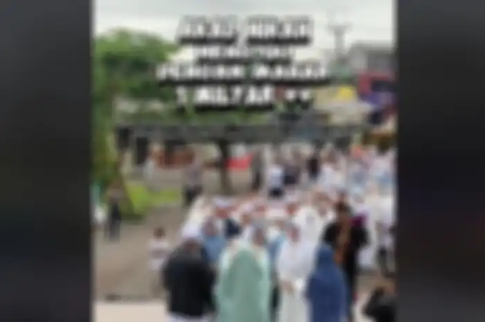 Viral potret pernikahan dengan mahar fantastis yang dilakukan oleh pasangan Ning dan Gus