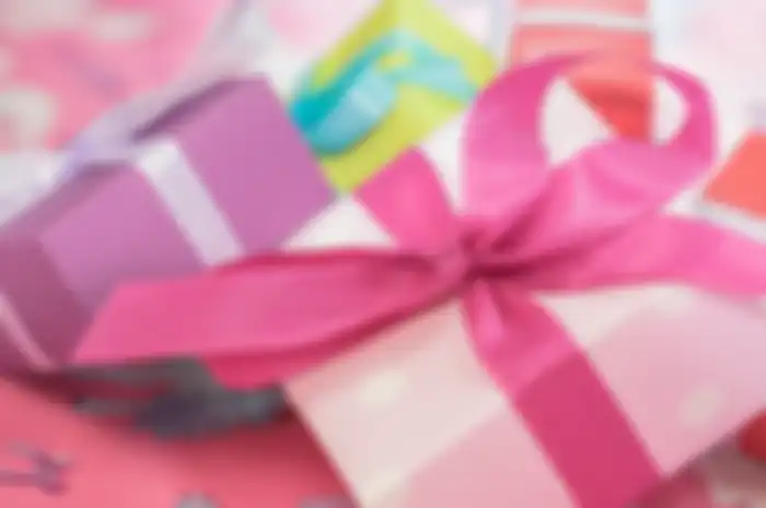 Berikut adalah kumpulan ide hadiah yang berkesan untuk membuat akhir tahun lebih berwarna, mana yang jadi favorit?