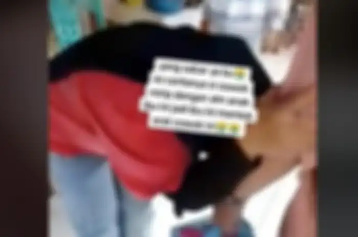 Viral momen pilu ibu bertemu pria mirip almarhum anaknya di Pasar Tondano, Minahasa, Sulawesi Utara.