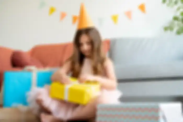 Hadiah untuk anak perempuan usia 6-11 tahun.