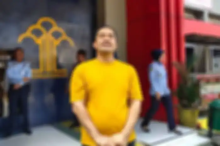 Syaipul Jamil saat mengunjungi Lina di Lapas Perempuan Palembang, Senin (31/7/2023).