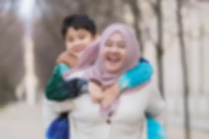 Mbak Lala, pengasuh Rafathar