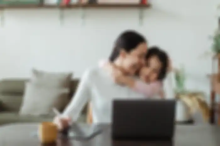 Intip 10 ide hadiah yang bermakna untuk ibu pekerja atau working mom yang memasuki babak baru dalam kehidupan mereka.