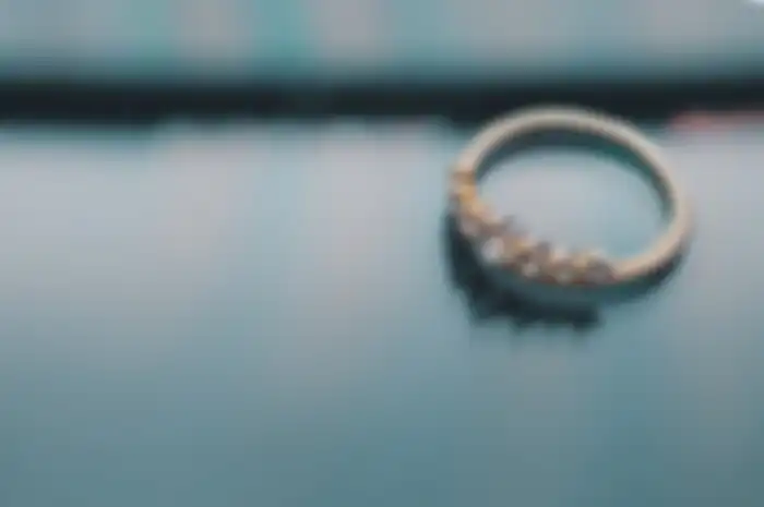 Ilustrasi cincin lamaran