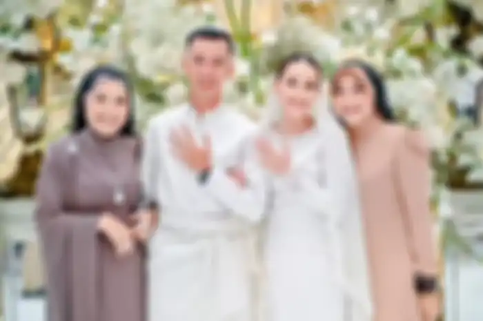 Ayu Ting Ting Dilamar anggota TNI