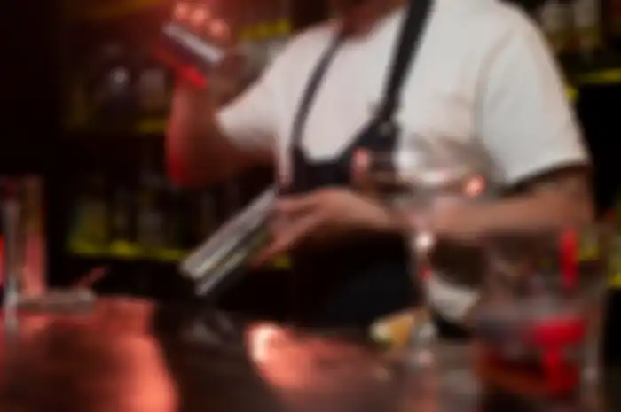 (ILUSTRASI) Bartender.