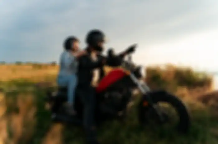 Ide hadiah untuk pasangan anak motor.