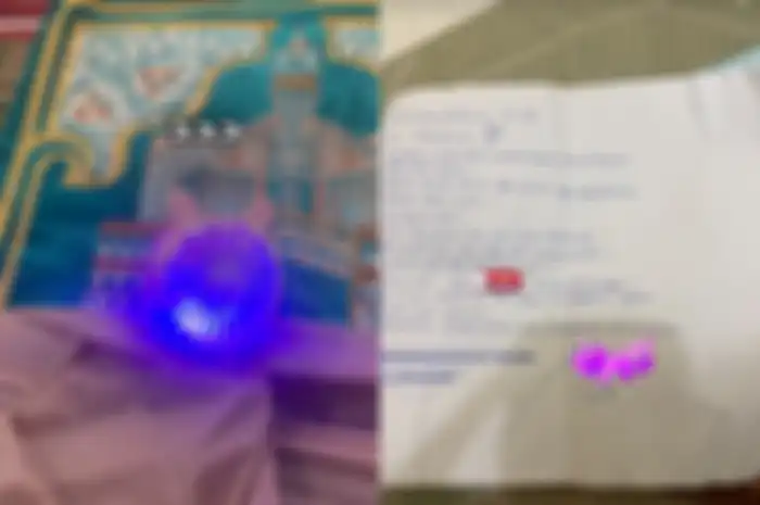 seorang wanita mendapatkan surat cinta dari pak Rt
