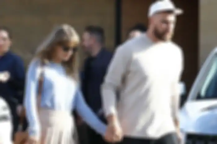 Taylor dan Travis liburan 