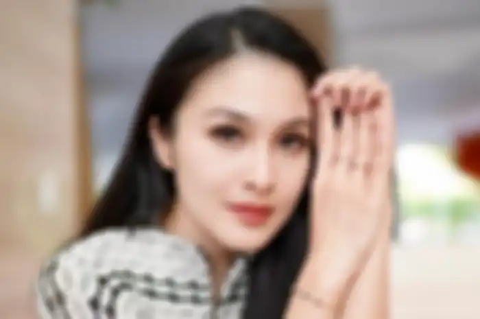 Sandra Dewi diperiksa di Kejagung pada hari Kamis (4/4/24).