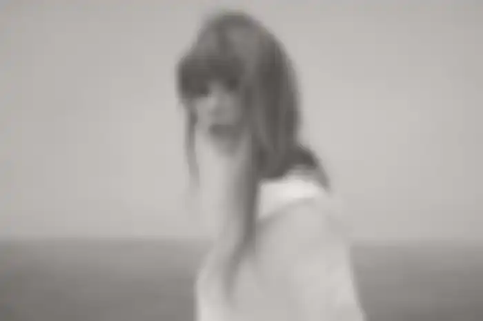 Lirik Lagu The Tortured Poets Department - Taylor Swift lengkap dengan terjemahannya