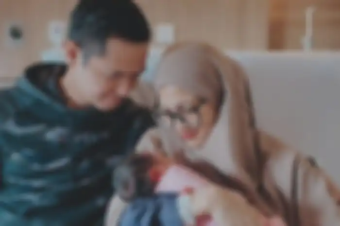 Keluarga Dude Harlino.