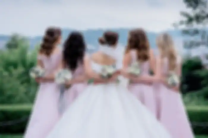 (ILUSTRASI) Bridesmaid.