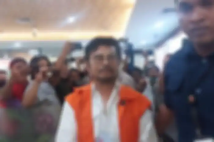 Mantan Menteri Pertanian (Mentan) Syahrul Yasin Limpo (SYL) tiba di Gedung Bareskrim, Mabes Polri, Jakarta, Selasa (31/10/2023)