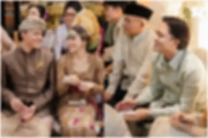 Ada momen haru yang terekam dari acara pengajian jelang pernikahan Rizky Febian dengan Mahalini.