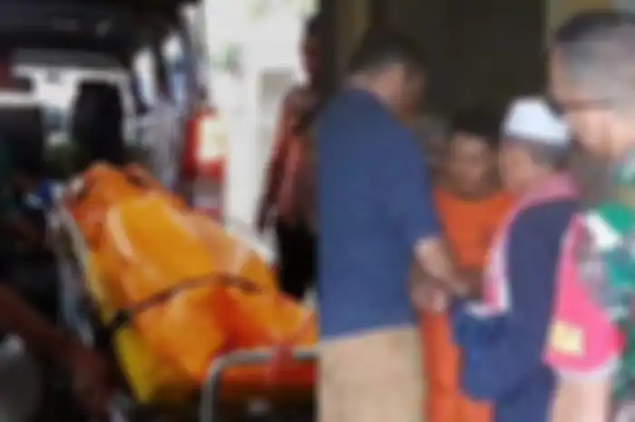 Rahmat pria Sukabumi bunuh ibu kandungnya bernama Inas (45), Selasa (14/5/2024).