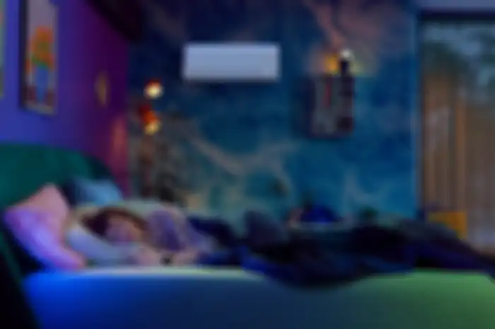 Samsung hadirkan fitur Good Sleep yang terintegrasi antara AC dan perangkat wearable Galaxy untuk bantu pengguna tidur lebih nyaman sepanjang malam.