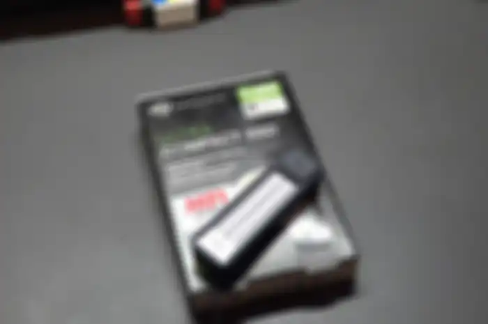  SSD eksternal Seagate hadir dengan desain super ringkas dan performa tulis impresif, cocok untuk pengguna portabel meski bukan yang tercepat.z