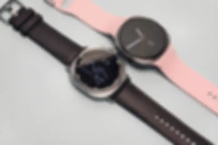 Dengan fitur tidur, olahraga, hingga komposisi tubuh, Galaxy Watch8 jadi partner kesehatan yang canggih dan intuitif.
