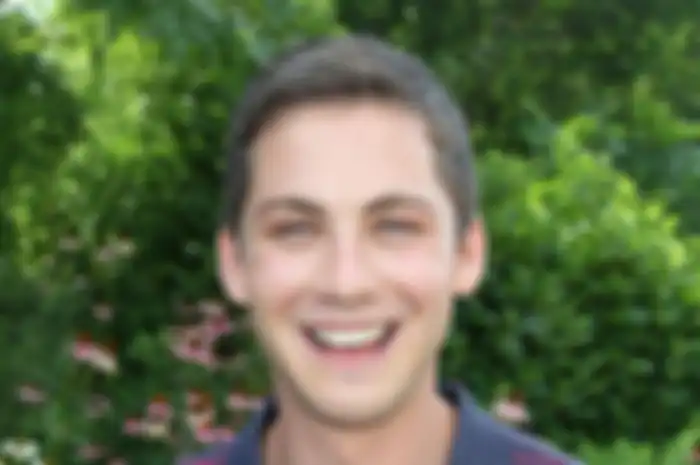 Logan Lerman: Kunjungan ke Camp Half-Blood