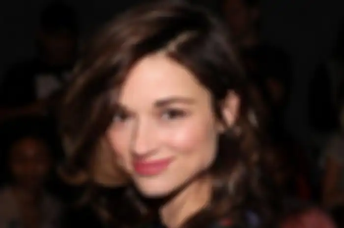 Crystal reed: Eksis Di SMA