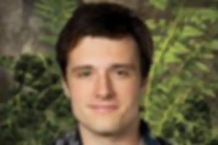 Josh Hutcherson: Kencan Favorit