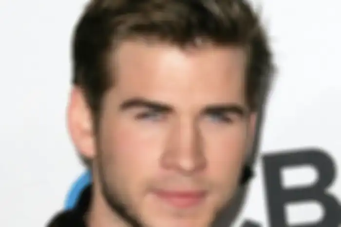 Liam Hemsworth: Memutuskan Pertunangan?
