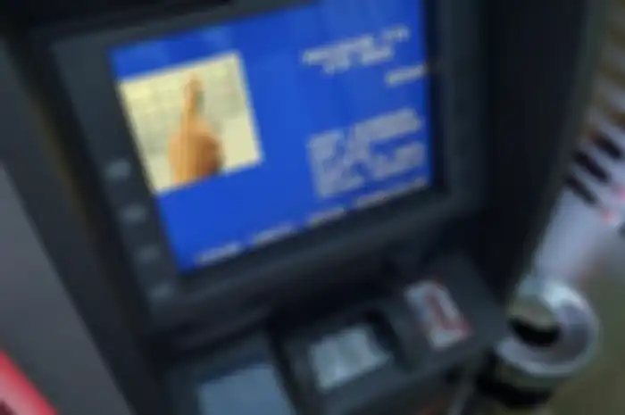 Hati-Hati akan skimmer yang dapat mengambil uang kamu di ATM