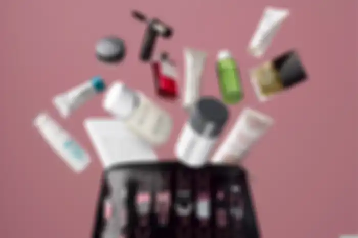 5 Tips Membersihkan Tas Makeup Biar Super Kinclong dan Enggak Jorok!