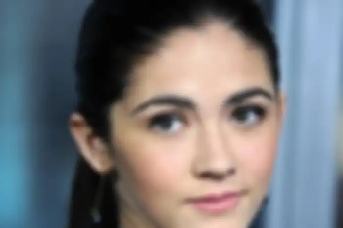Isabelle Fuhrman: Kaget Dipeluk Will Smith