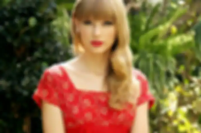 Taylor Swift: Main Film Lagi