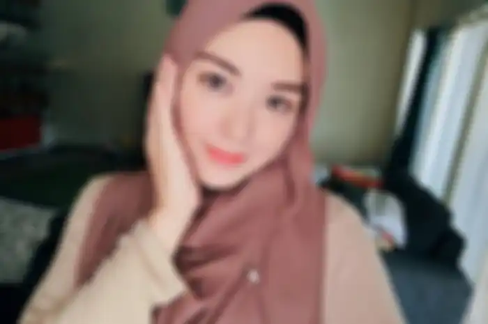 Tips memilih warna hijab yang sesuai warna kulit