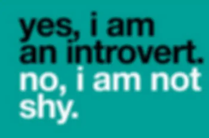 3 perbedaan orang pemalu dan introvert.