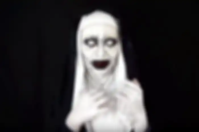 Inivindy pun berubah jadi Valak