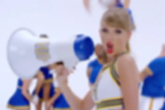 7 Cara Menanggapi Teman dengan Karakter ESFJ Seperti Taylor Swift